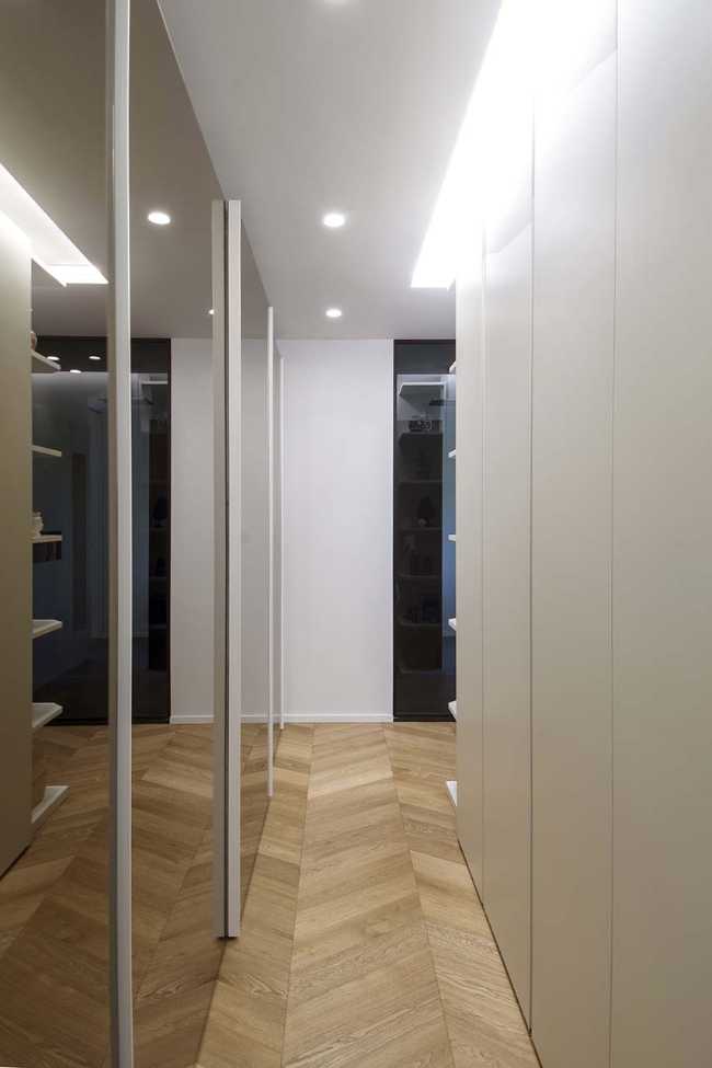 Restructuring between innovative design and rediscovered space