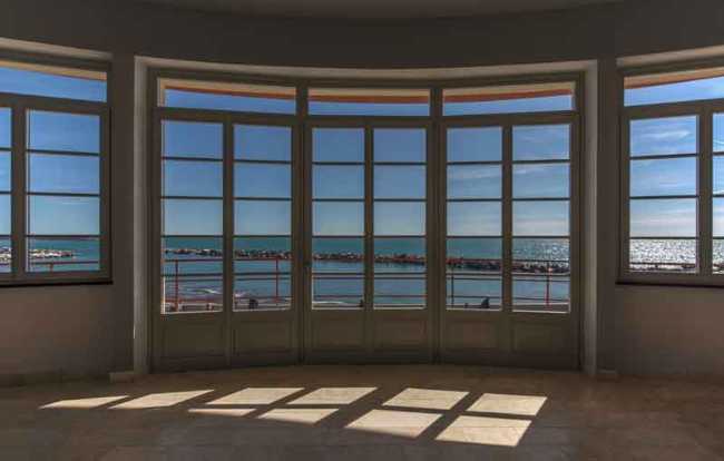 The photographic documentation of the rebirth of Torre Fara