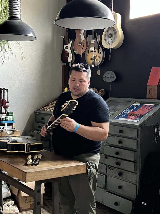Lutherie Diego Suzzi : l'art manuel de faire revivre de vieux instruments de musique