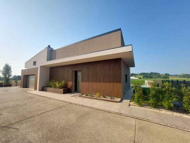 Villa 6: the villa of the future between nature and energy efficiency