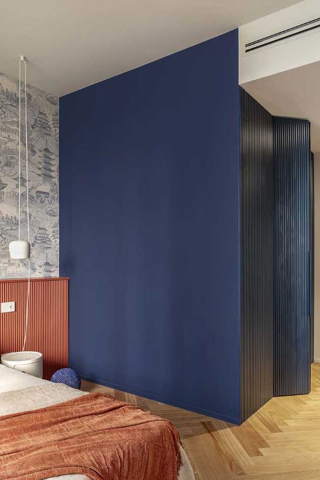 Apartment renovation: versatility, style, and character chromatics.