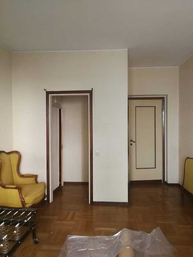 Apartment renovation: versatility, style, and character chromatics.