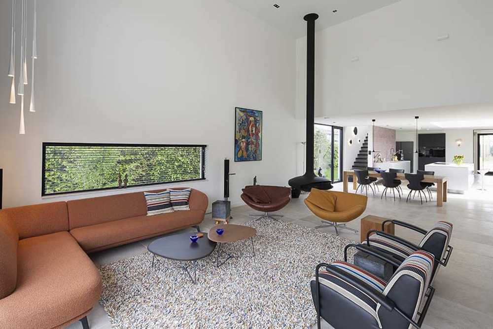 Architettura contemporanea e coscienza ambientale integrate a Villa KB