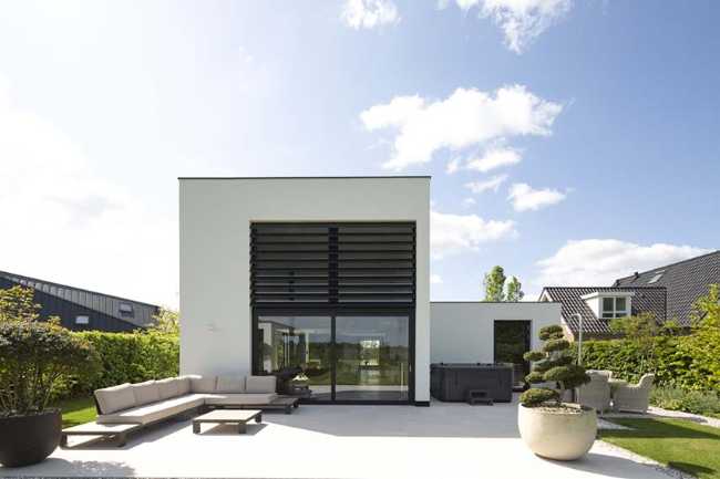 Architettura contemporanea e coscienza ambientale integrate a Villa KB