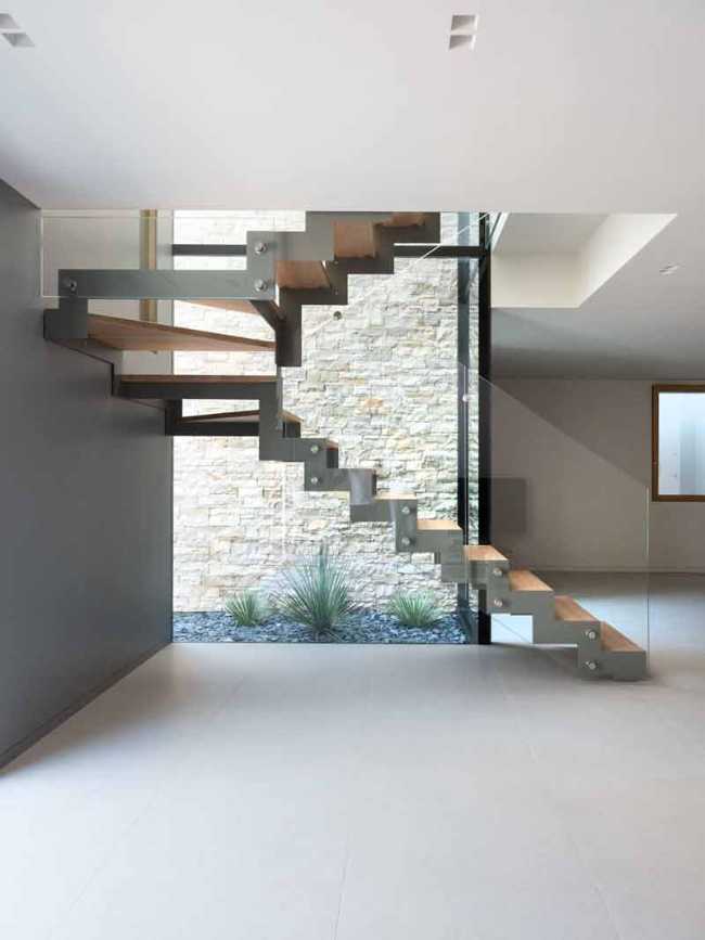 Learning to regenerate our building heritage: Villa Noal