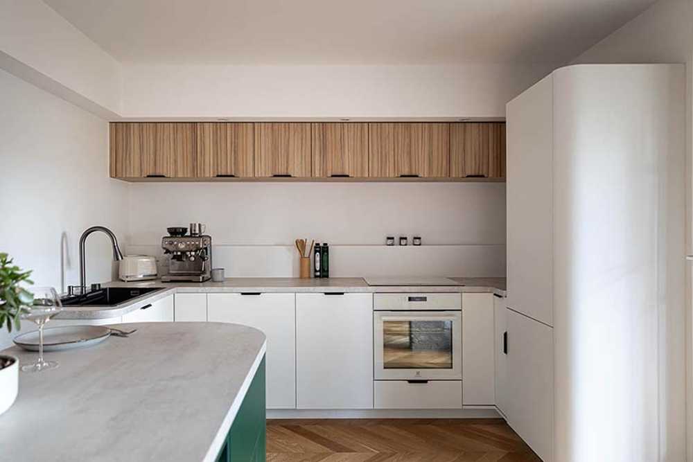 Design to restore space and light in the Quai Du Rhone apartment
