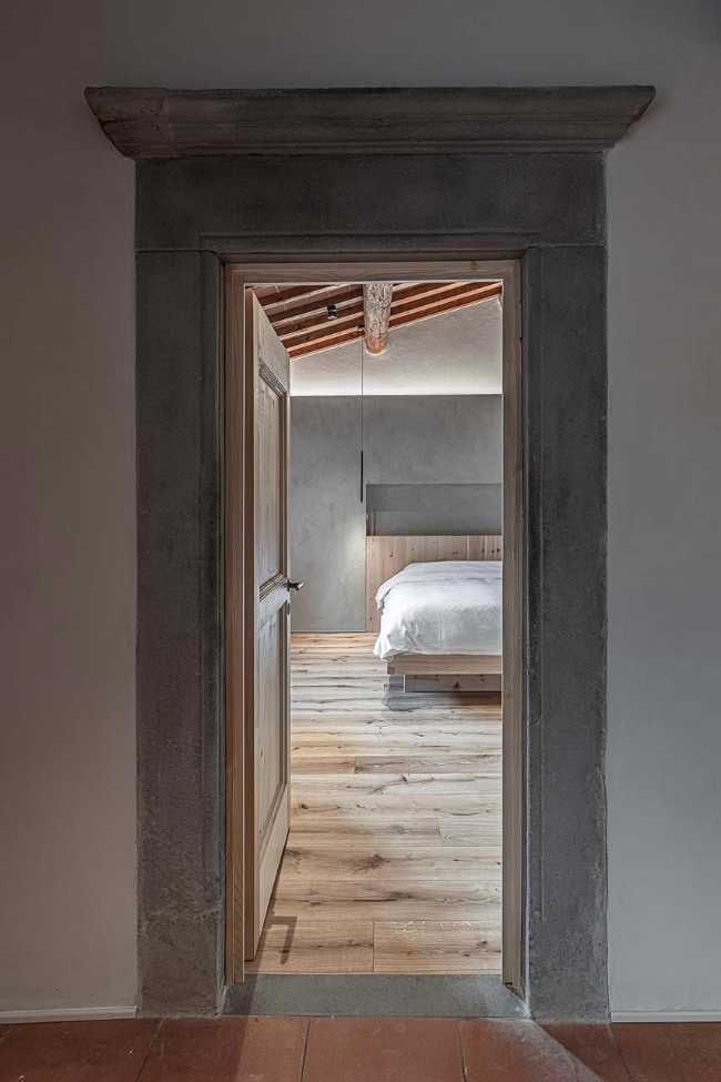 Tradition and innovation with wood at its core. Casa Rosa B&B in Florence