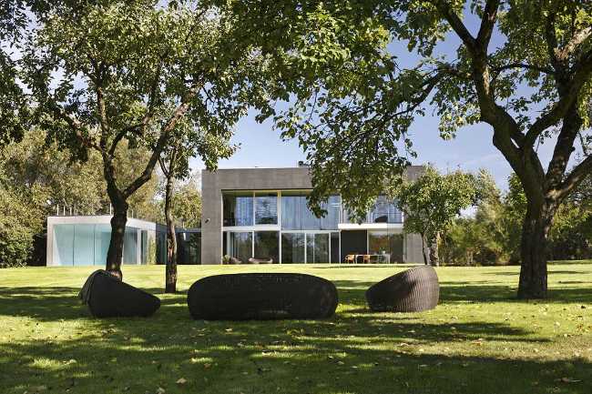 Safe House une synthèse entre sécurité et connexion. Un cube qui fleurit