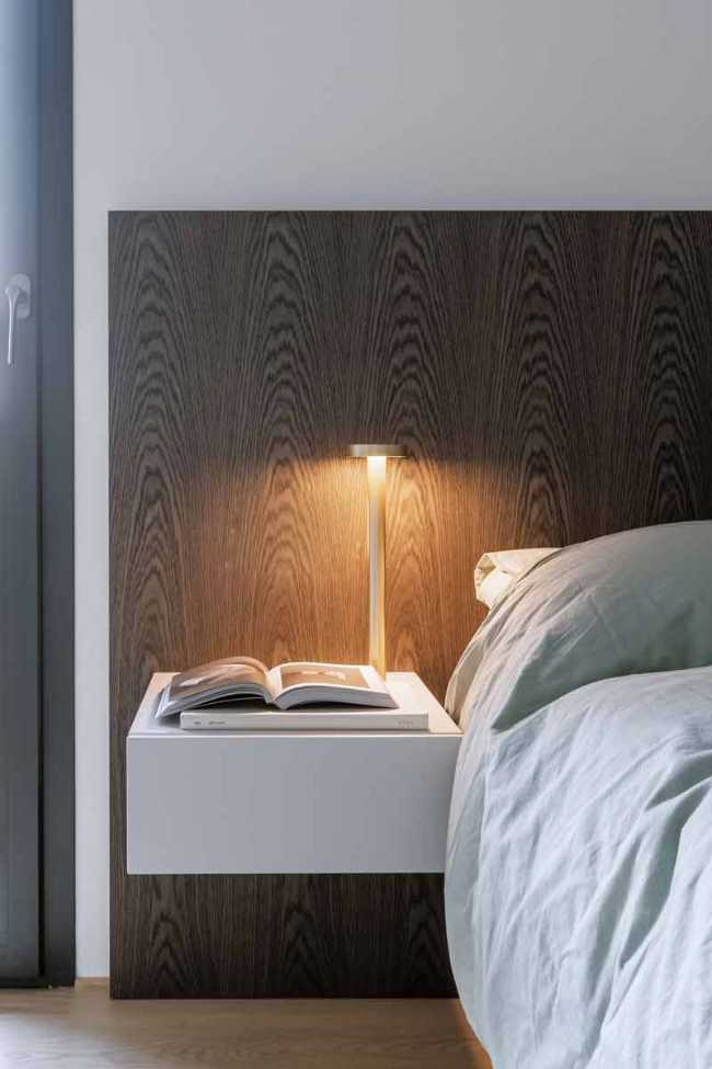 House Born: harmony of volumes where light embraces architecture