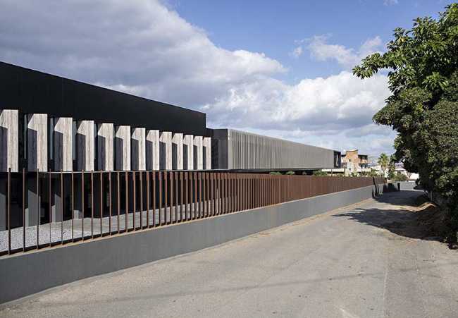 Headquarters Capua1880: landmark d'une transformation régénérative