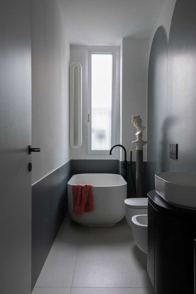 The rationality of the curved line: a tribute to neoclassical aesthetics