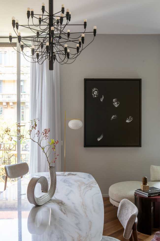 The rationality of the curved line: a tribute to neoclassical aesthetics