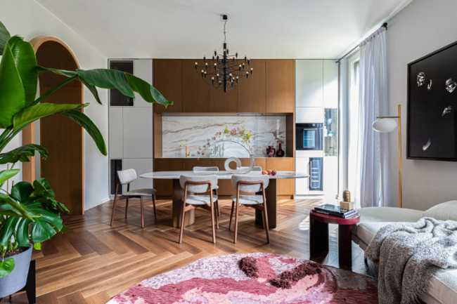 The rationality of the curved line: a tribute to neoclassical aesthetics