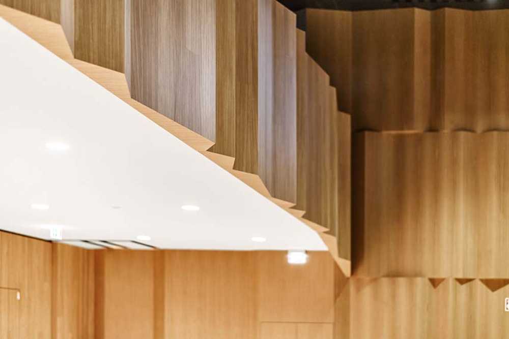 Interior de Casa Asociaciones Falzes arquitectura para la Comunidad