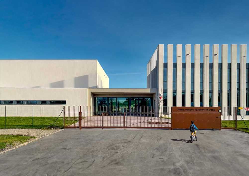 Nuova scuola primaria a Sissa per uno spazio educativo innovativo
