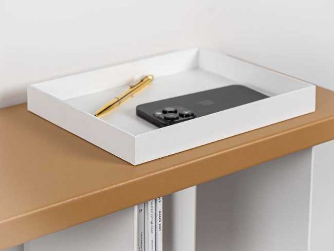 Essential lines and multiple functionalities. The consolle Gru