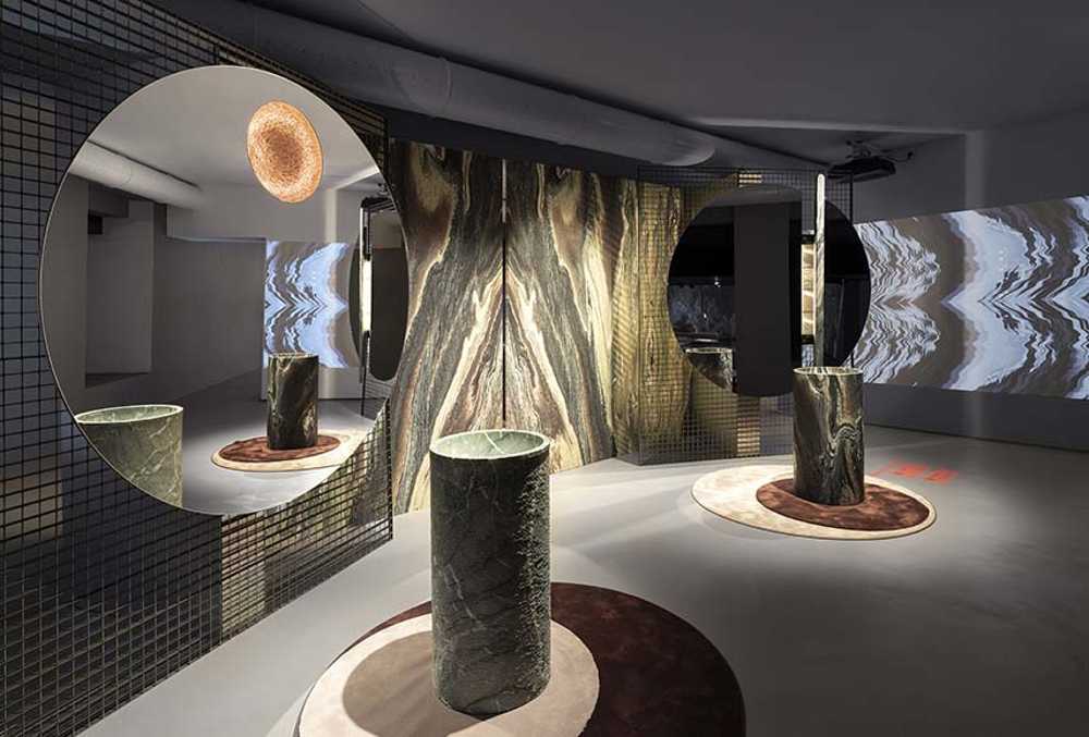 Best + Servetto: elegance and light in the new collection of mirrors