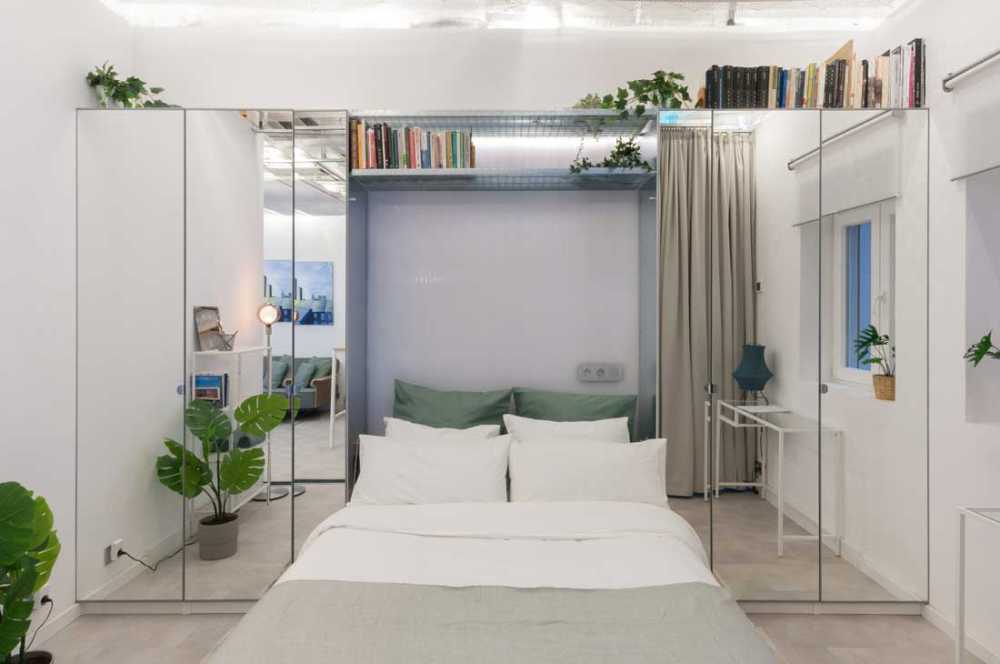 Where Vale. Living among the walls of an old bar