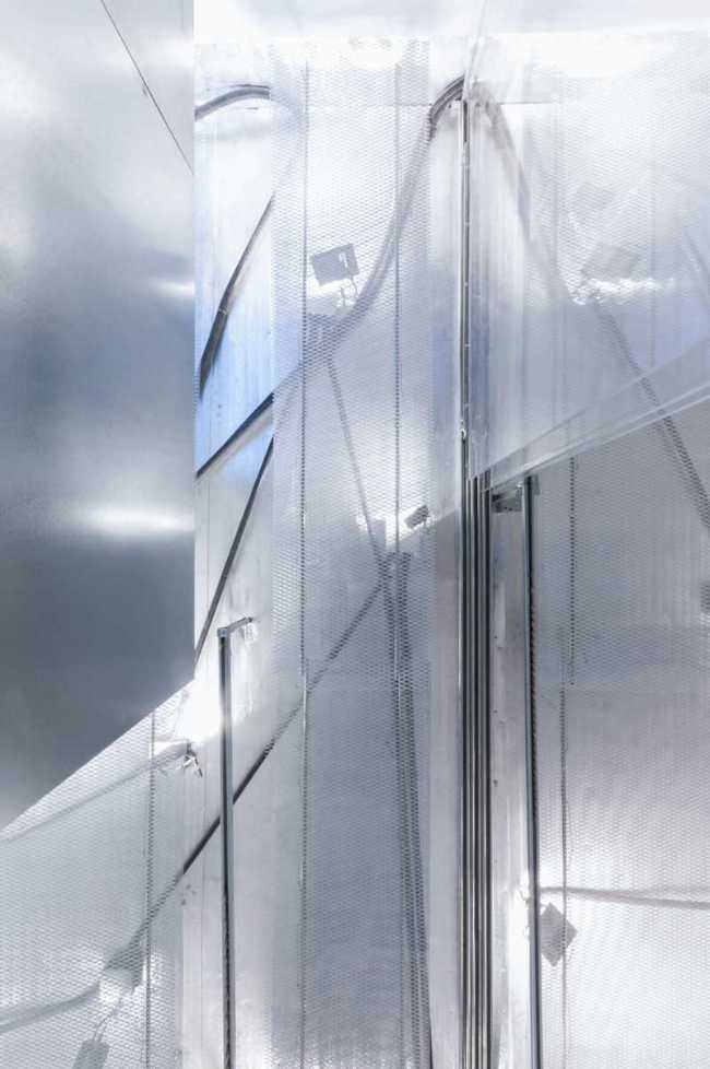 Where Vale. Living among the walls of an old bar