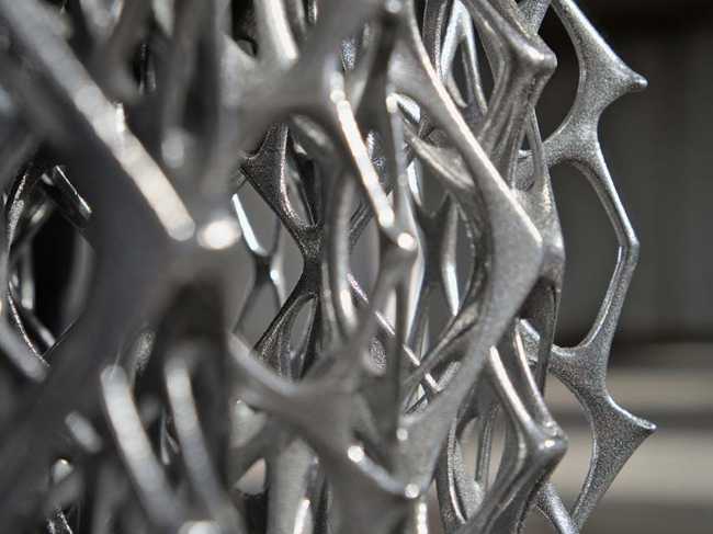 Elettricità dal calore corporeo. Pelt Chair per illuminare il futuro