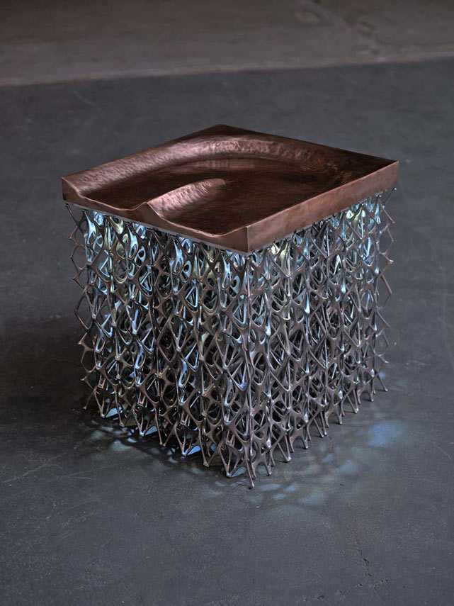 Elettricità dal calore corporeo. Pelt Chair per illuminare il futuro
