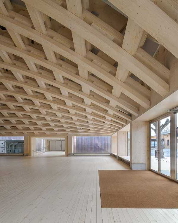 Use of unexplored properties of materials. Wisdome Stockholm Museum