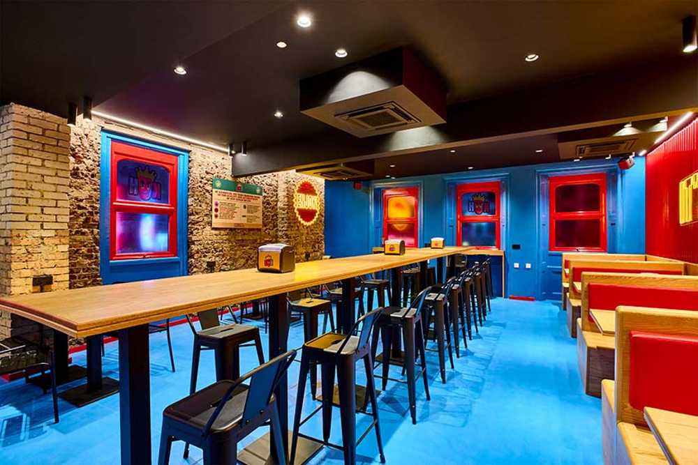 Kebhouze lands in London: the new store designed by KontrArk