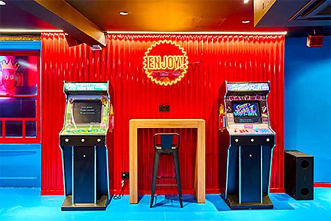 Kebhouze lands in London: the new store designed by KontrArk