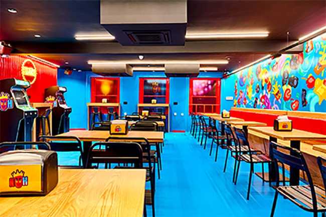 Kebhouze lands in London: the new store designed by KontrArk