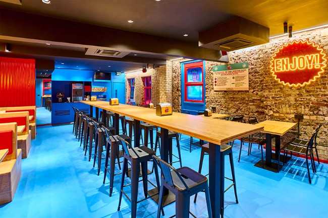 Kebhouze lands in London: the new store designed by KontrArk