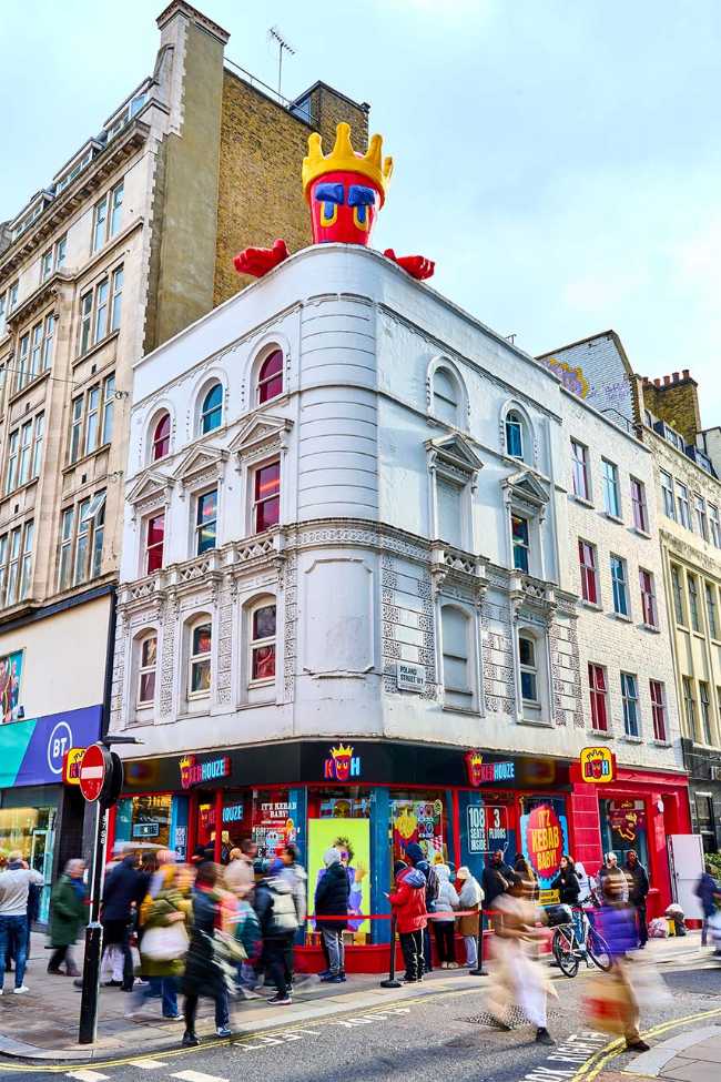 Kebhouze lands in London: the new store designed by KontrArk