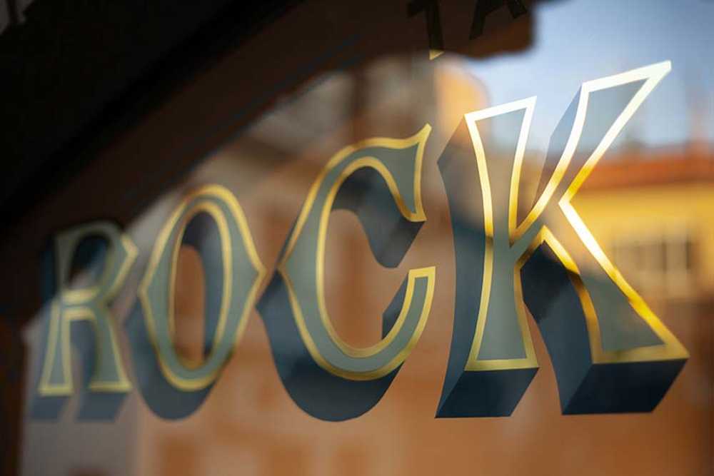 Lillo Letters and its signs: the timeless charm of craftsmanship