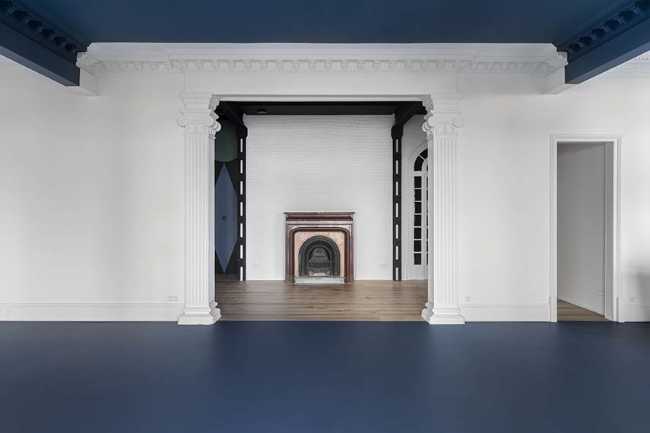 Rebirth of a modernist house: interior design between history and innovation