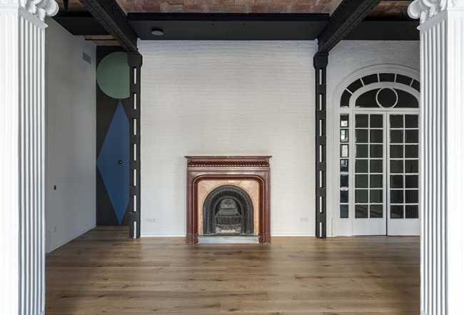 Rebirth of a modernist house: interior design between history and innovation