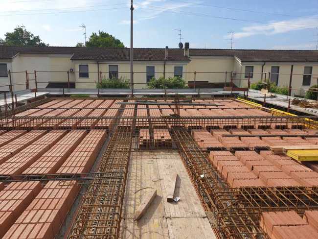 Geometrías de luz: Villa Z entre esencia y modernidad