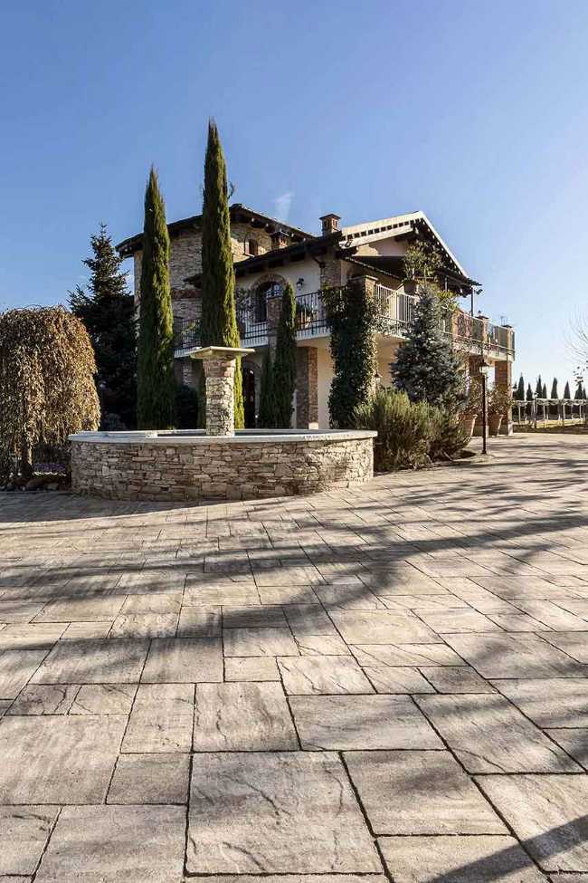 Pavimentazione di prestigio nella Valle Infernotto: il progetto che esalta estetica e funzionalità
