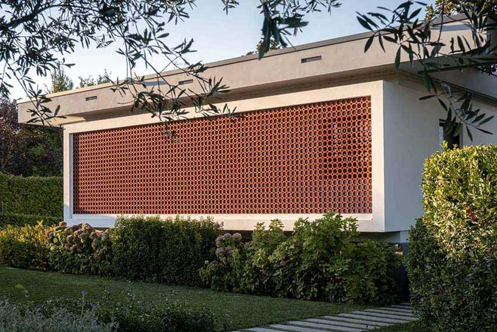 The jealousies of the '60s in a modern key? House renovation-SCR