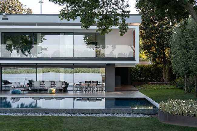 The jealousies of the '60s in a modern key? House renovation-SCR