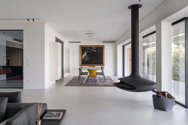The jealousies of the '60s in a modern key? House renovation-SCR