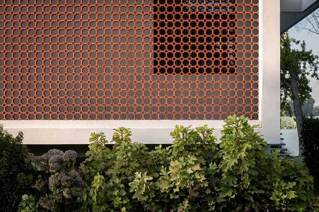 The jealousies of the '60s in a modern key? House renovation-SCR