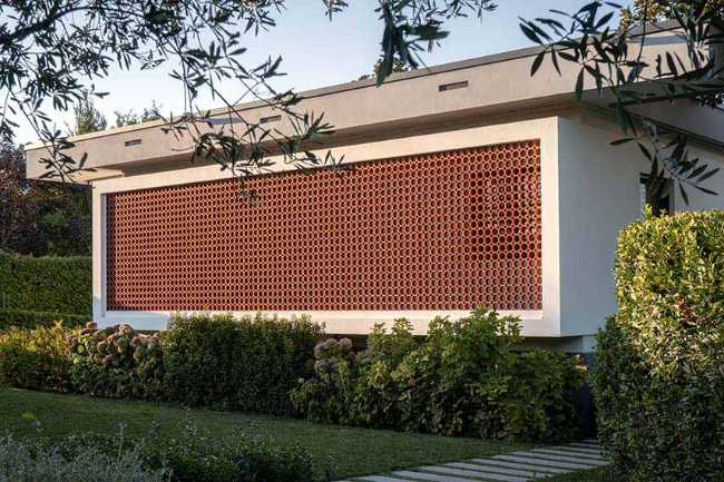 The jealousies of the '60s in a modern key? House renovation-SCR