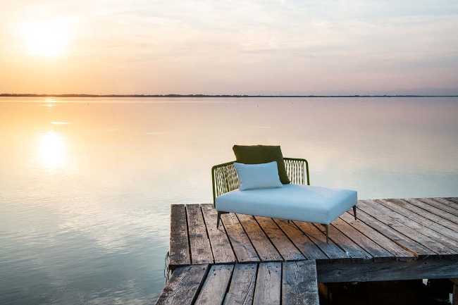 Canapés, fauteuils et poufs Veranda pour des espaces extérieurs jeunes et de qualité