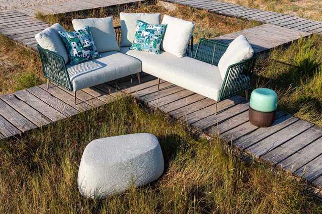 Sofas, armchairs, and ottomans Veranda for young and quality outdoor spaces
