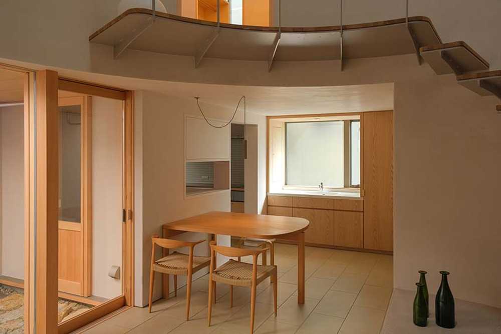 Casa en Shukugawa: intimidad y naturaleza en un refugio urbano