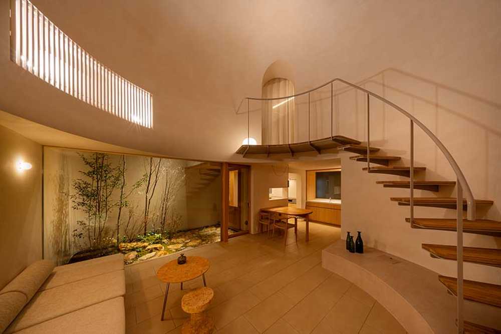 Casa en Shukugawa: intimidad y naturaleza en un refugio urbano