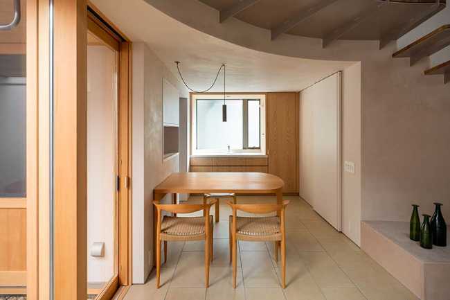 Casa en Shukugawa: intimidad y naturaleza en un refugio urbano