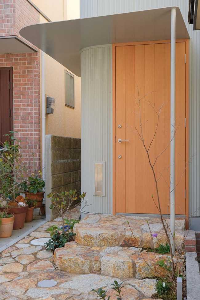 Casa en Shukugawa: intimidad y naturaleza en un refugio urbano