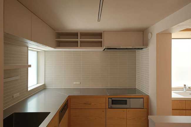 Casa en Shukugawa: intimidad y naturaleza en un refugio urbano