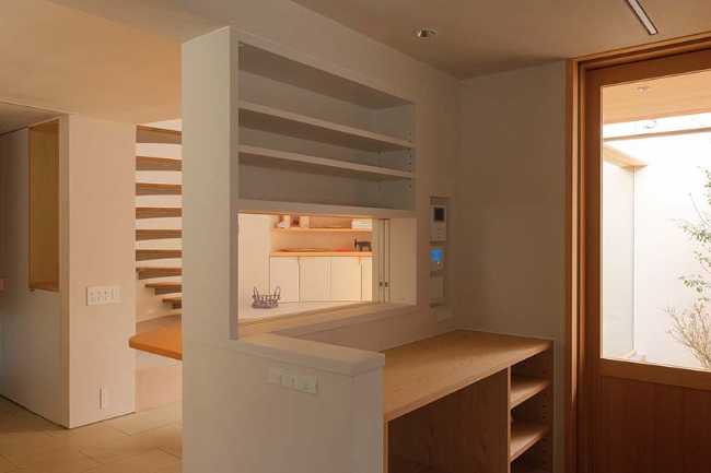 Casa en Shukugawa: intimidad y naturaleza en un refugio urbano
