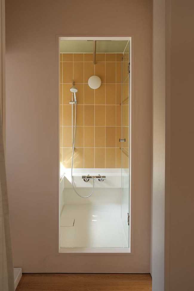 Casa en Shukugawa: intimidad y naturaleza en un refugio urbano
